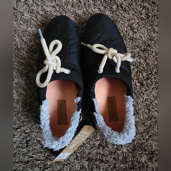 NWT Olukai Mahiki Black Sherpa Lined Slipper Women's 9 - Picture 2 of 7